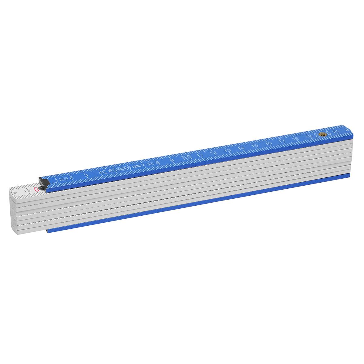 Grundfarbe weiß, Zusatzfarbe blau