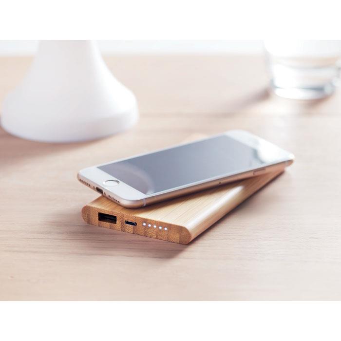 Induktive Powerbank Bambus