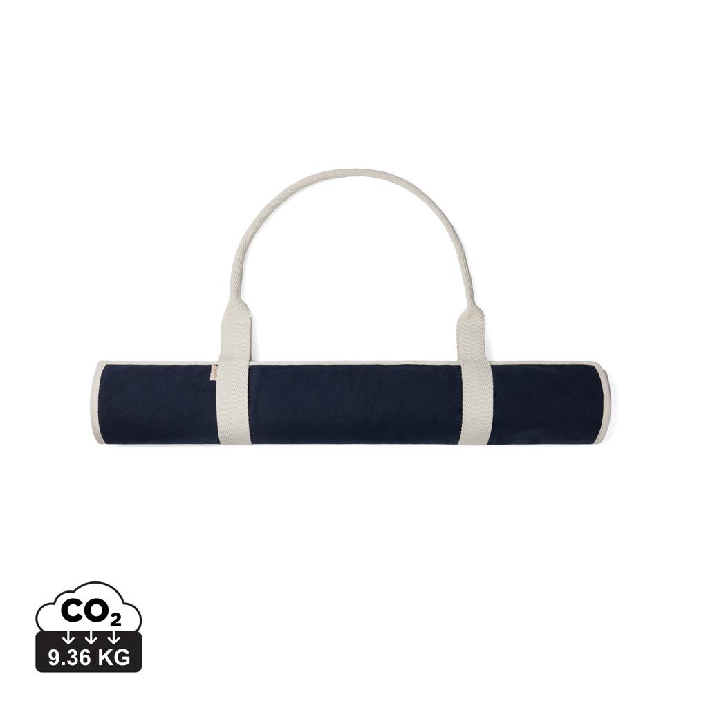 blau, off white
