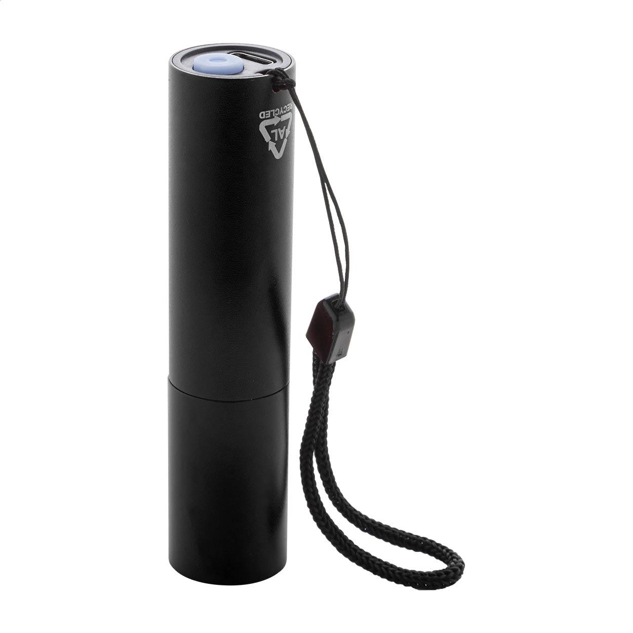 wiederaufladbare Taschenlampe aus recyceltem Aluminium