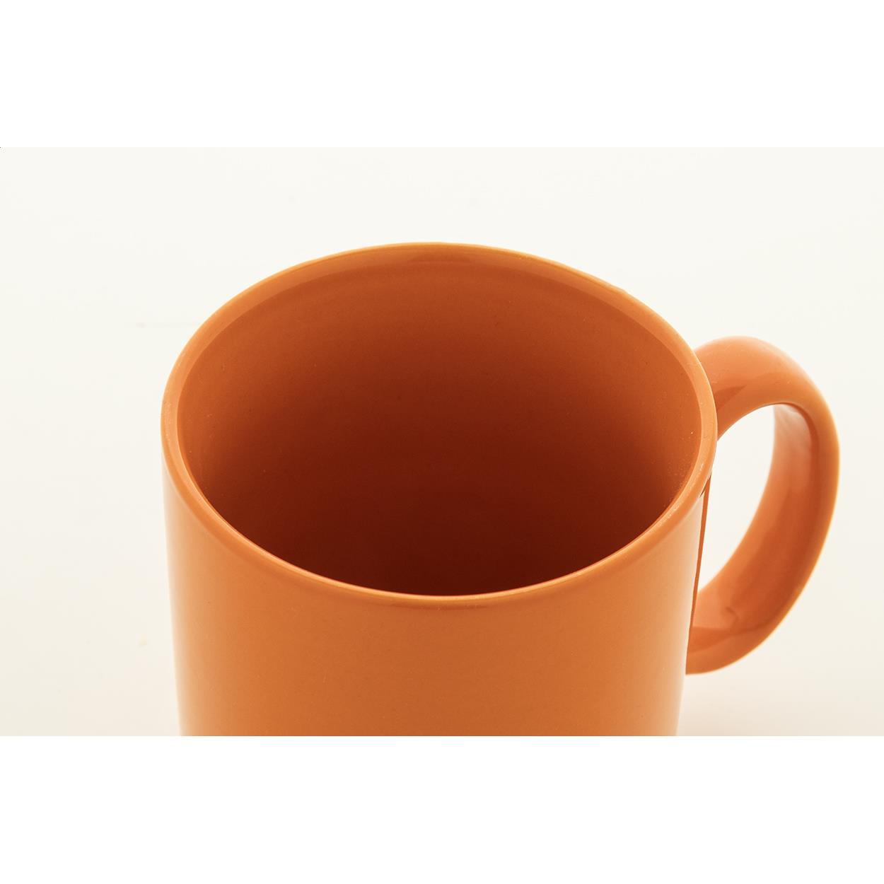 farbiger Keramikbecher