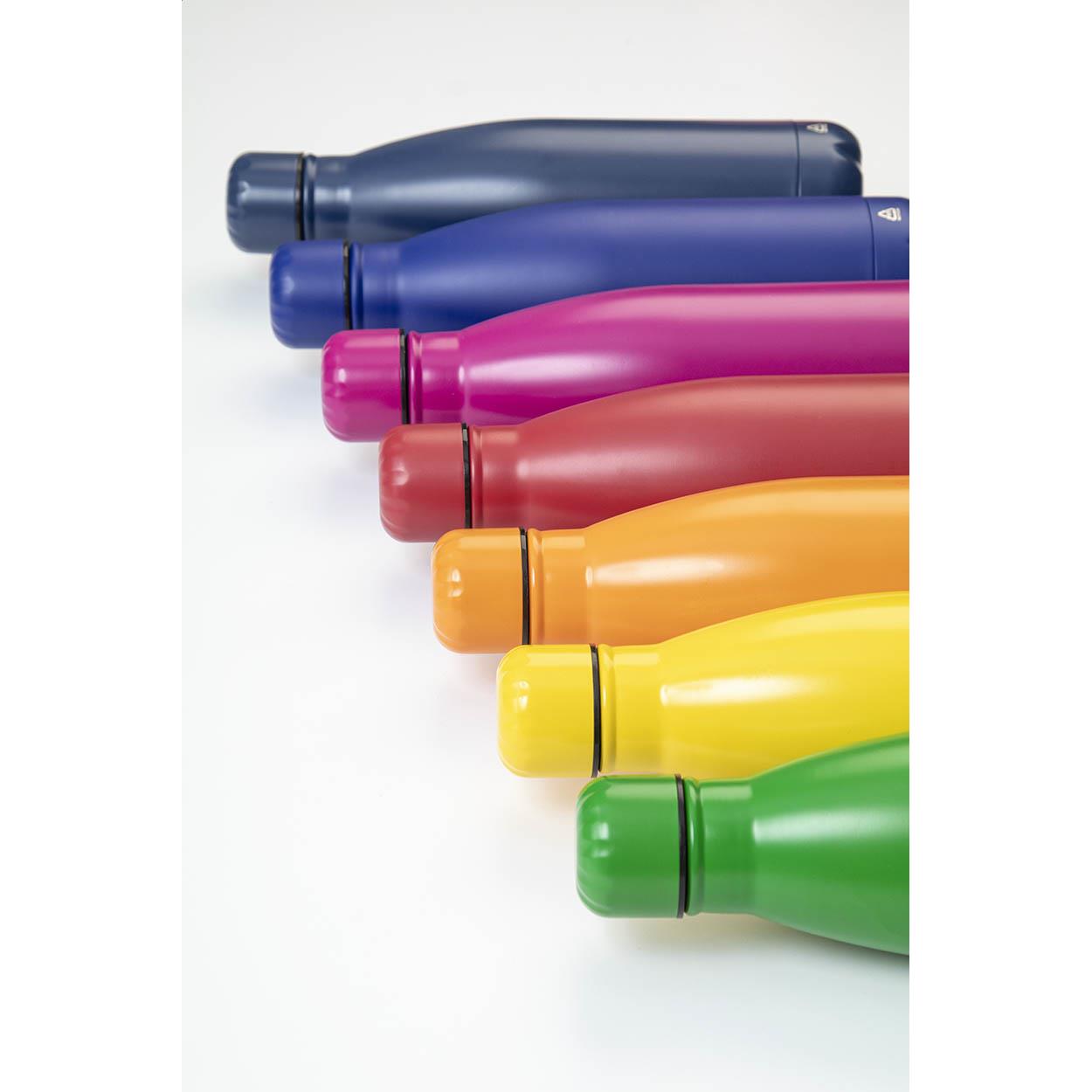 Flasche aus recyceltem Edelstahl