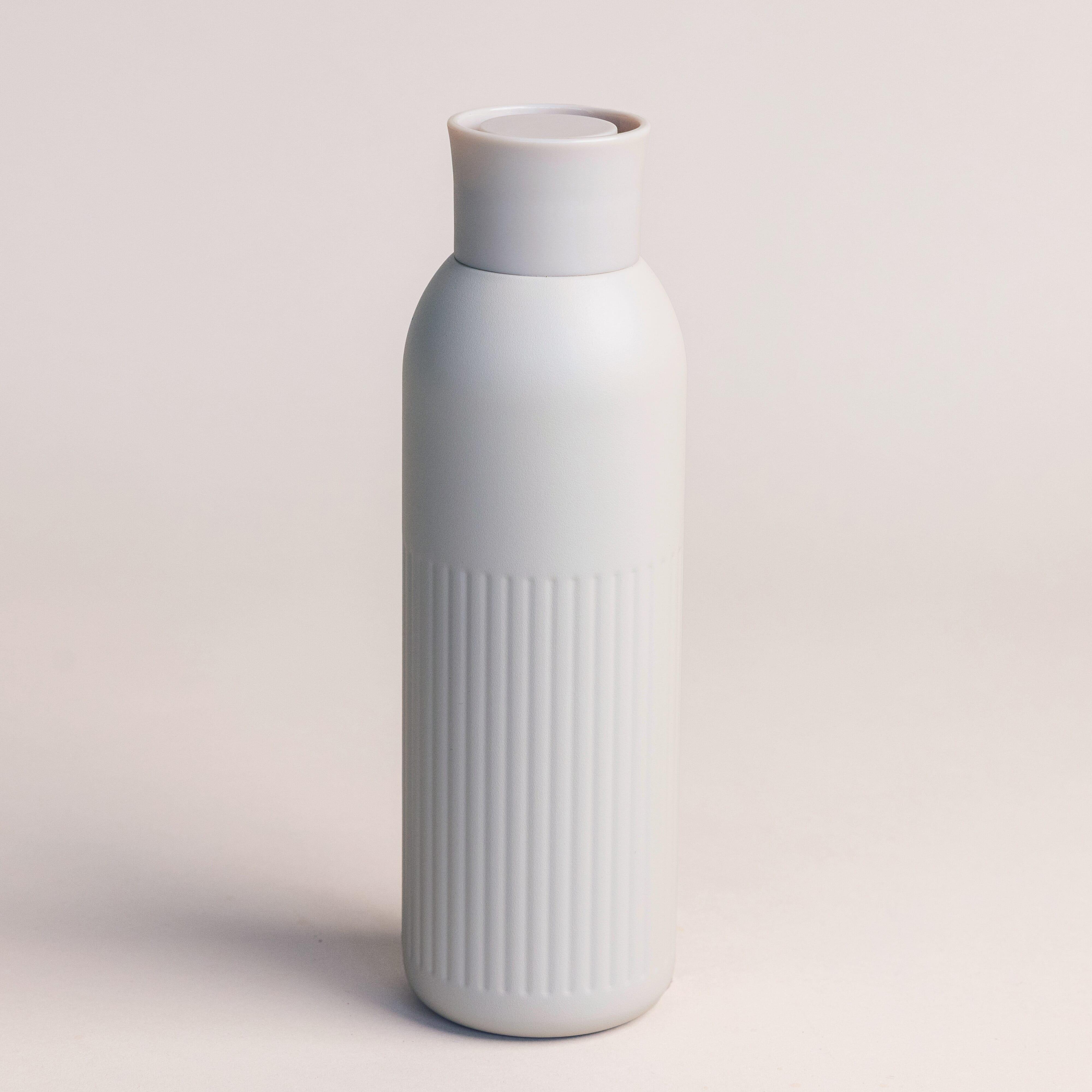 Sagaform Tekla Push Stahlisolierflasche mit Druckverschluss (recycelt) 500 ml
