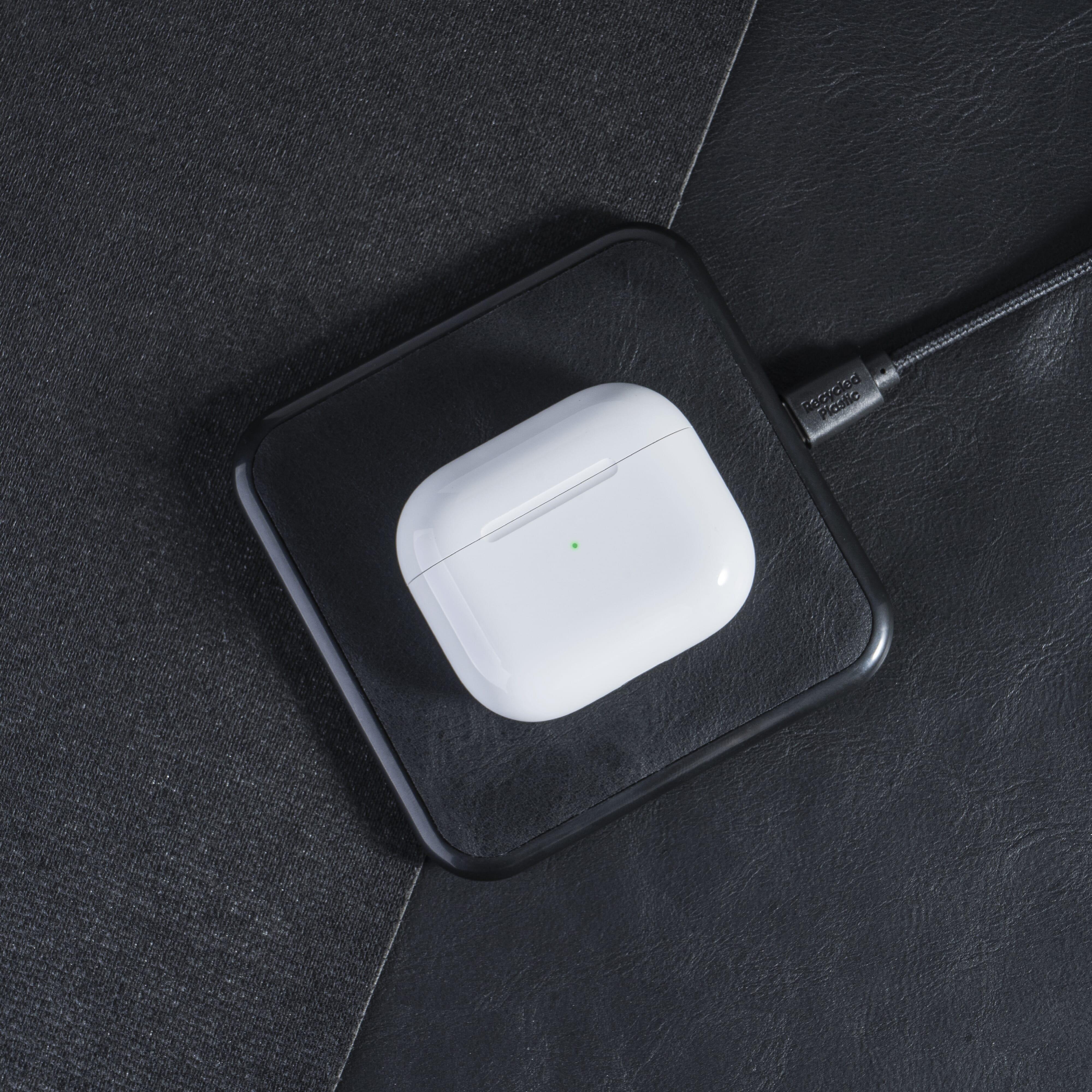 2259 | Xoopar Iné Wireless Fast Charger - Recycled Leather 15W